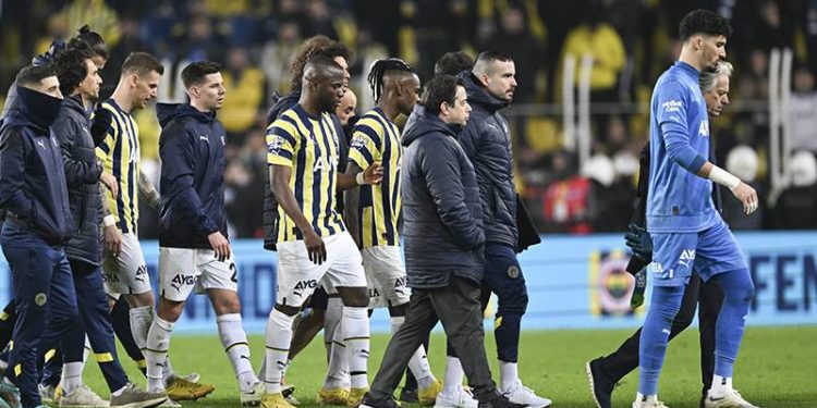 Derbi sonrası Jesus'tan, Altay Bayındır kararı