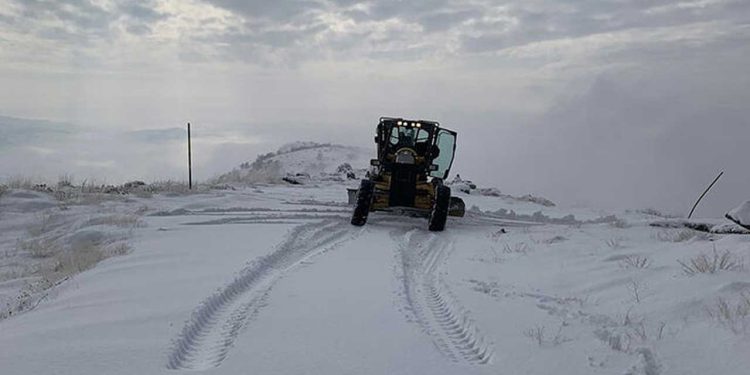 Dersim’de 47 köy yolu kardan kapandı