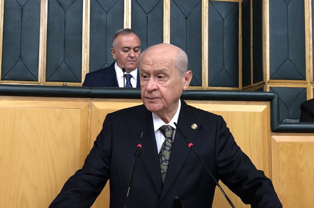 Devlet Bahçeli’den ses sanatçısı Burhan Çaçan için taziye mesajı