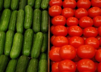 Domates ve salatalık hakkındaki korkutan uyarı.. Hep birlikte yiyorduk