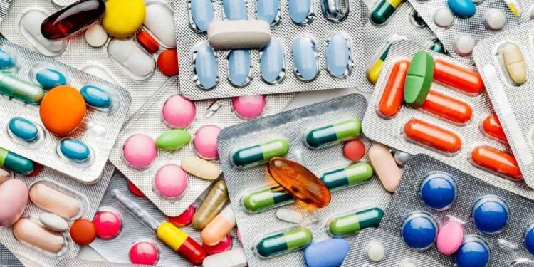 Eczacılar nöbet tutmak istemiyorlar, çünkü piyasada ilaçların üçte biri bulunmuyor