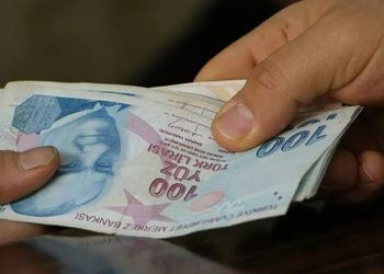 Ekonomik kriz, nüfusun yüzde 32'sini sosyal yardıma muhtaç etti!