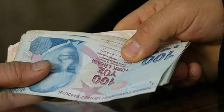 Ekonomik kriz, nüfusun yüzde 32'sini sosyal yardıma muhtaç etti!