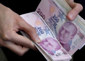 Emekli ve memur zammı Meclis’te kabul edildi