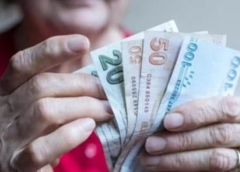 'En düşük emekli maaşı, asgari ücret seviyesine çekilsin' önerisine AKP ve MHP'den ret
