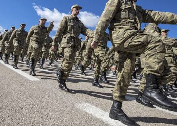 Cumhurbaşkanı ve AKP Genel Başkanı Recep Tayyip Erdoğan, memur ve emekli maaş artış oranının yüzde 25 olarak uygulanacağını açıkladı. Şu an 80 bin lira olan bedelli askerlik ücretinin, açıklanan 6 aylık enflasyon farkı ve refah payıyla birlikte yüzde 25 zamlanacağı tahmin ediliyor.