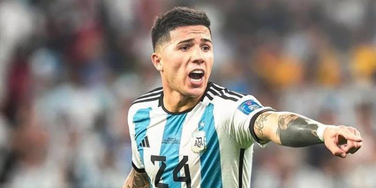 Enzo Fernandez, 120 milyon euroya Chelsea yolunda