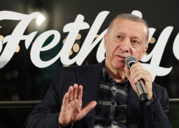 Erdoğan,  Altılı Masa'yı hedef aldı: 'Üçüncü sınıf sokak tiyatrosu'