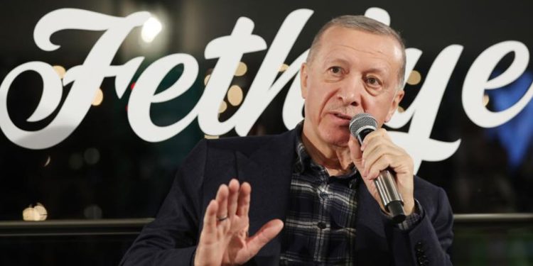 Erdoğan, Altılı Masa'yı hedef aldı: 'Üçüncü sınıf sokak tiyatrosu'