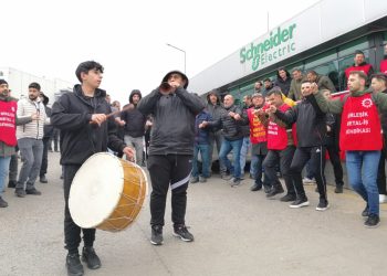 Erdoğan, Schneider işçilerinin grevini yasakladı