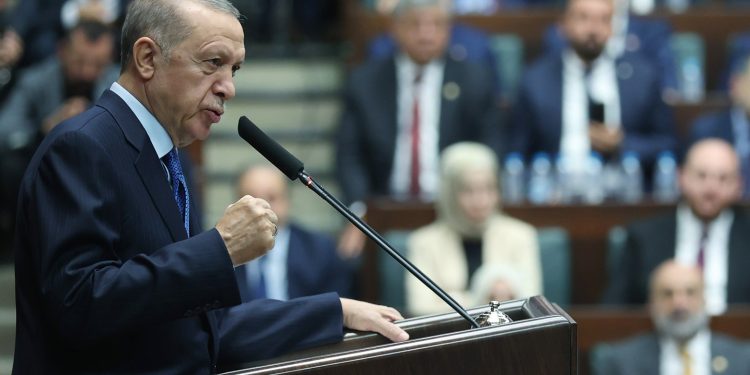Erdoğan duyurdu: Memur ve emekli maaşlarına zam oranı bir günde değişti