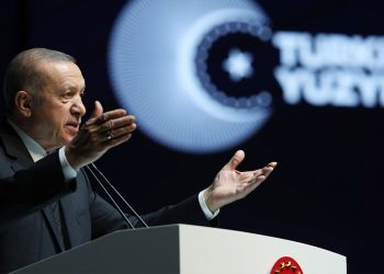 Erdoğan muhalefeti hedef aldı: Oyu millet verecek, ülkeyi 6 tane kayyum yönetecek