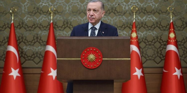 Erdoğan'dan Taliban'a eleştiri: Kızlara eğitim engeli gayri İslami