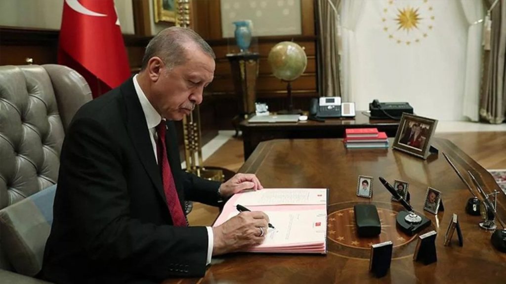 Erdoğan'dan gece yarısı atamaları: Dört üniversiteye yeni rektör