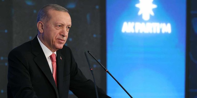 Erdoğan'dan muhalefete: Bunların teknoloji bilgisi, 'Zeki Müren de bizi görecek mi?' seviyesini geçemedi