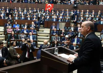 Erdoğan'ın grup toplantısına götürülmek istenen muhtarlardan tepki: Yanına muhtarları toplamaya çalışıyor