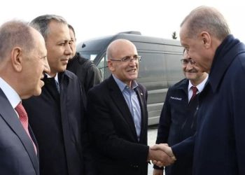 Eski Maliye Bakanı Mehmet Şimşek: Büyük tsunami geliyor böyle enflasyon düşmez