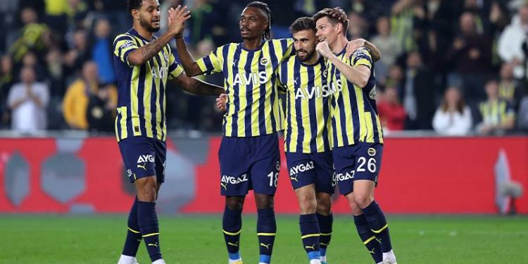 Fenerbahçe, Ziraat Türkiye Kupası'nda çeyrek finalde