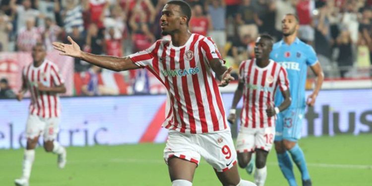 Fenerbahçe'den, ABD'li futbolcu Haji Wright'a yeni teklif