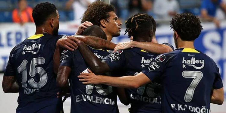 Fenerbahçe'nin rakibi Kasımpaşa; dokuz futbolcu ceza sınırında