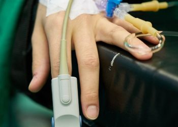 Fişi çekildiği için ölen hasta Türk çıkmıştı, bir skandal daha yaşandı: Beyni olmadan defnedilmiş!