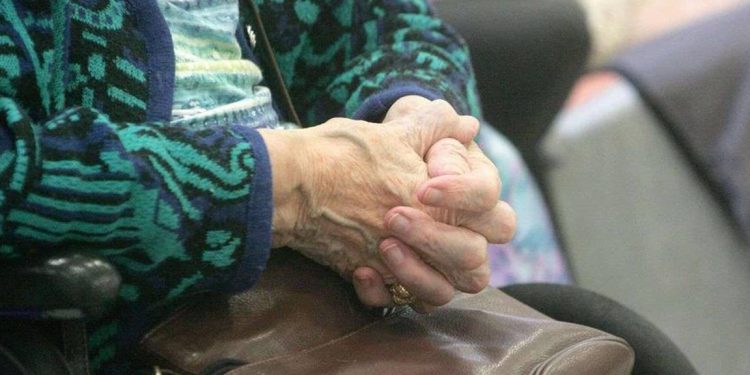 Fransa Başbakanı, emeklilik yaşının 64'e çıkarılmasının "tartışmaya kapalı" olduğunu söyledi