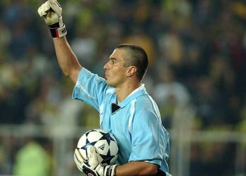 Futbolseverlerin sadece beni o mücadelede kaleye geçmemle hatırlamalarından rahatsızım