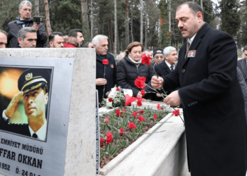 Gaffar Okkan'ın anmasında neler yaşandı? Kılıçdaroğlu'nun toplantısına katıldı diye emekli polislere ilk defa bu sene araç verilmedi