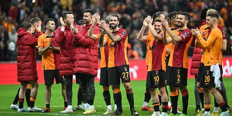 Galatasaray'dan son 17 sezonun en iyi performansı