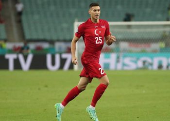 Galatasaray'ın Mert Müldür için yaptığı teklif ortaya çıktı!