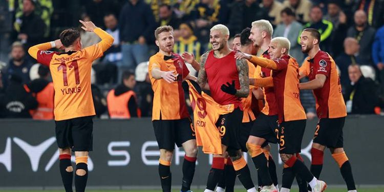 Galatasaray'ın yıldızı Mauro Icardi golle döndü!