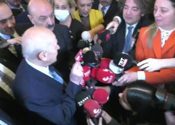 Gazetecilerden MHP'ye yanıt: Gazetecilikten rahatsız olanları rahatsız etmeye devam edeceğiz