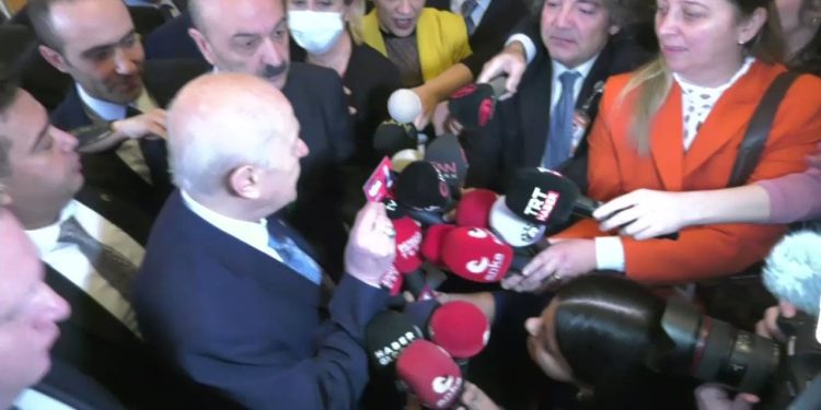 Gazetecilerden MHP'ye yanıt: Gazetecilikten rahatsız olanları rahatsız etmeye devam edeceğiz