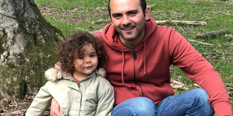 Gezi tutuklusu Tayfun Kahraman'ın kızı Vera, ateşlendiği için görüşe gidemedi: Babam gelsin