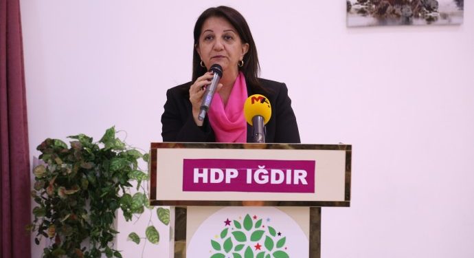 HDP Eş Genel Başkanı Pervin Buldan, partisinin Îdir’deki kongresinde ittifak tartışmalarına değinerek, "HDP kendi ittifaklarıyla adayını çıkaracak" dedi.