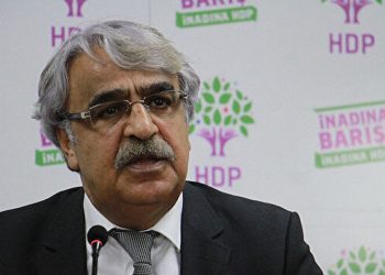 HDP, kapatma davasıyla ilgili muhakeme işlemlerinin 2023 seçimleri sonrasına bırakılması için AYM'ye başvurdu