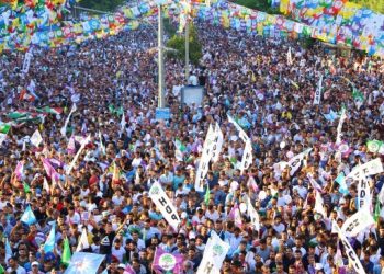 HDP bloke kararına karşı kampanya başlatıyor