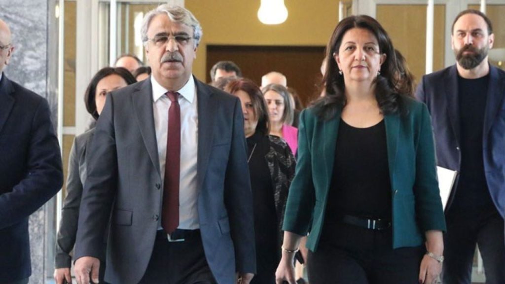 HDP kapatma davası: AYM'de sözlü savunmayı Buldan ve Sancar yapacak