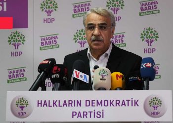 HDP’den AYM’ye başvuru: Kapatma Davası seçimlerden sonraya bırakılsın