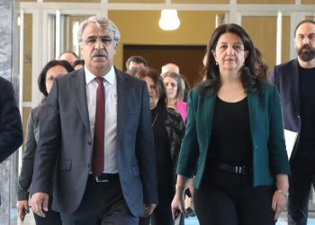 HDP’nin kapatılması davasında, parti adına savunmayı eş başkanlar yapacak
