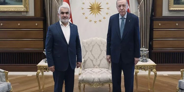 HÜDA PAR'dan Cumhur İttifakı açıklaması: 'Teklif aldık, sıcak bakıyoruz'