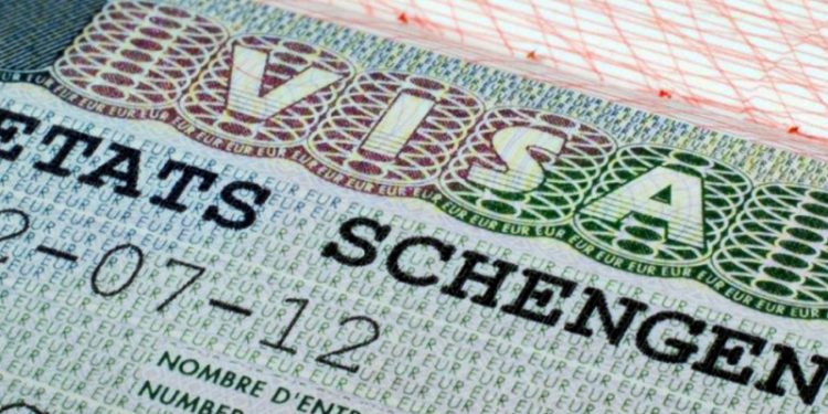 Hırvatistan Schengen ve Euro Bölgesi'ne dahil oldu