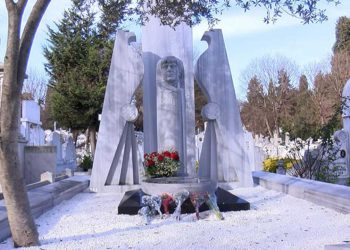 Hrant Dink mezarı başında anıldı