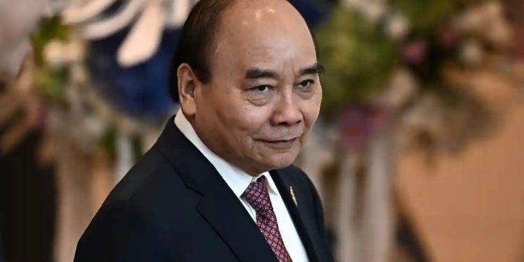 Hükümette yolsuzluk soruşturması sürerken Vietnam Devlet Başkanı istifa etti