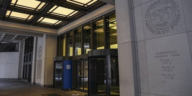 IMF, Ukrayna için 16 milyar dolarlık yardım paketini değerlendiriyor