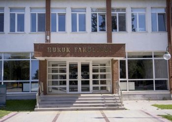 İddia: HDP kapatma davasını işaret ederek soru soran akademisyen görevden uzaklaştırıldı