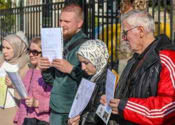 'İki ayda teslim edilecek' denilen evler onlarca kişiye satılmış