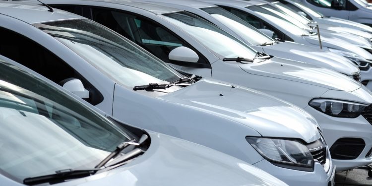 İkinci el otomobilde kriz büyüyor: Piyasa kitlenmiş bir durumda!