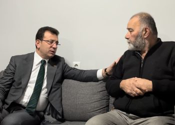 İmamoğlu, Sinan Ateş’in ailesine taziye ziyaretinde bulundu