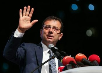 İmamoğlu'ndan İYİ Partili Türkkan ve CHP'li Başarır'ın dokunulmazlıklarının kaldırılması girişimine tepki